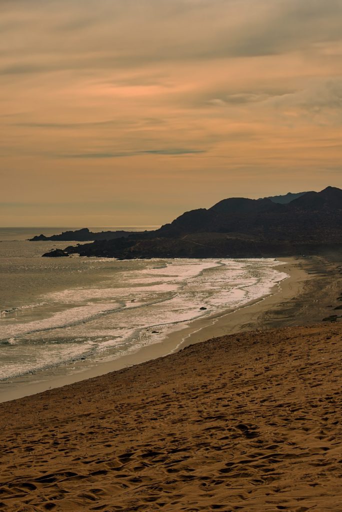 Atardecer en la costa de La Higuera
